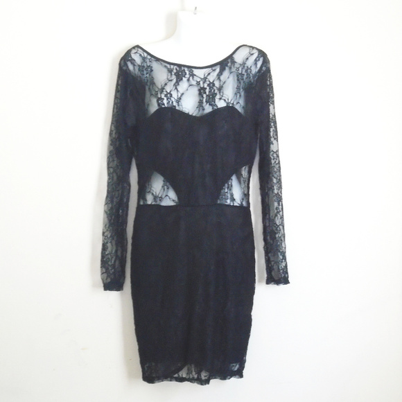 YOINS Dresses & Skirts - Long sleeve open back lace dress